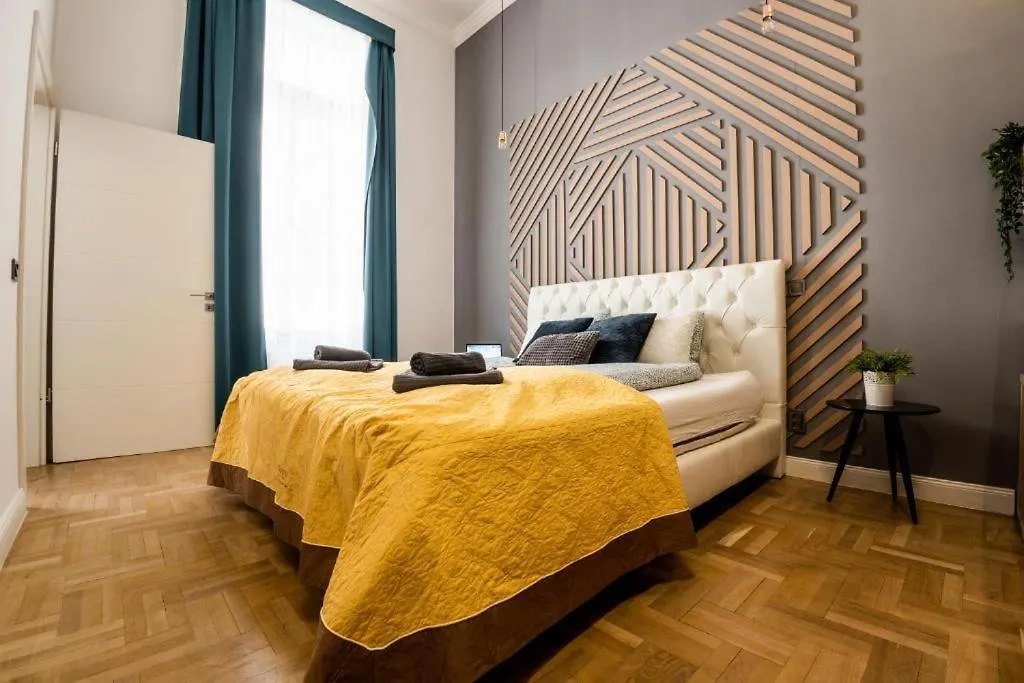 Deluxe Quentin Home Next To The Fashion Street Budapešť Apartmán