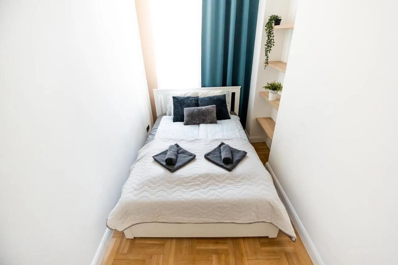 Deluxe Quentin Home Next To The Fashion Street Budapest