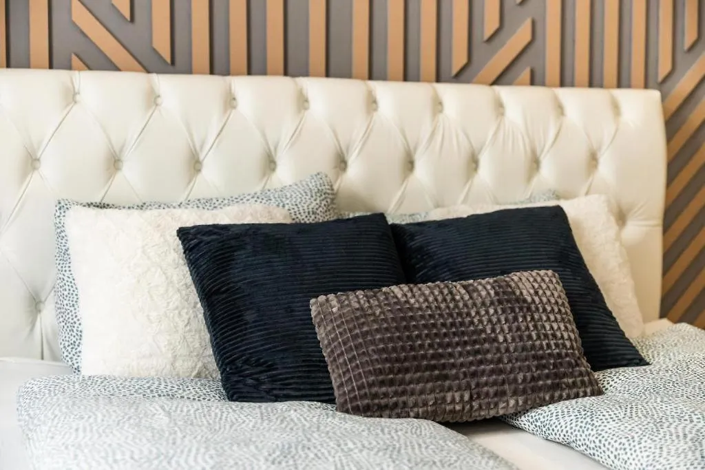 Deluxe Quentin Home Next To The Fashion Street Budapest 0*,  Ungheria